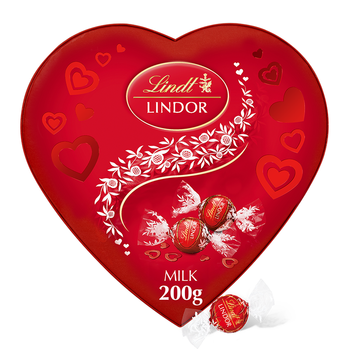 8 x Lindt Lindor Milk Heart Box Chocolates - 200GM